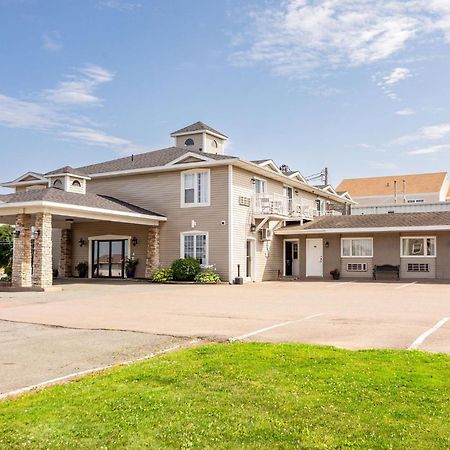 Canadas Best Value Inn & Suites-Charlottetown Exterior photo