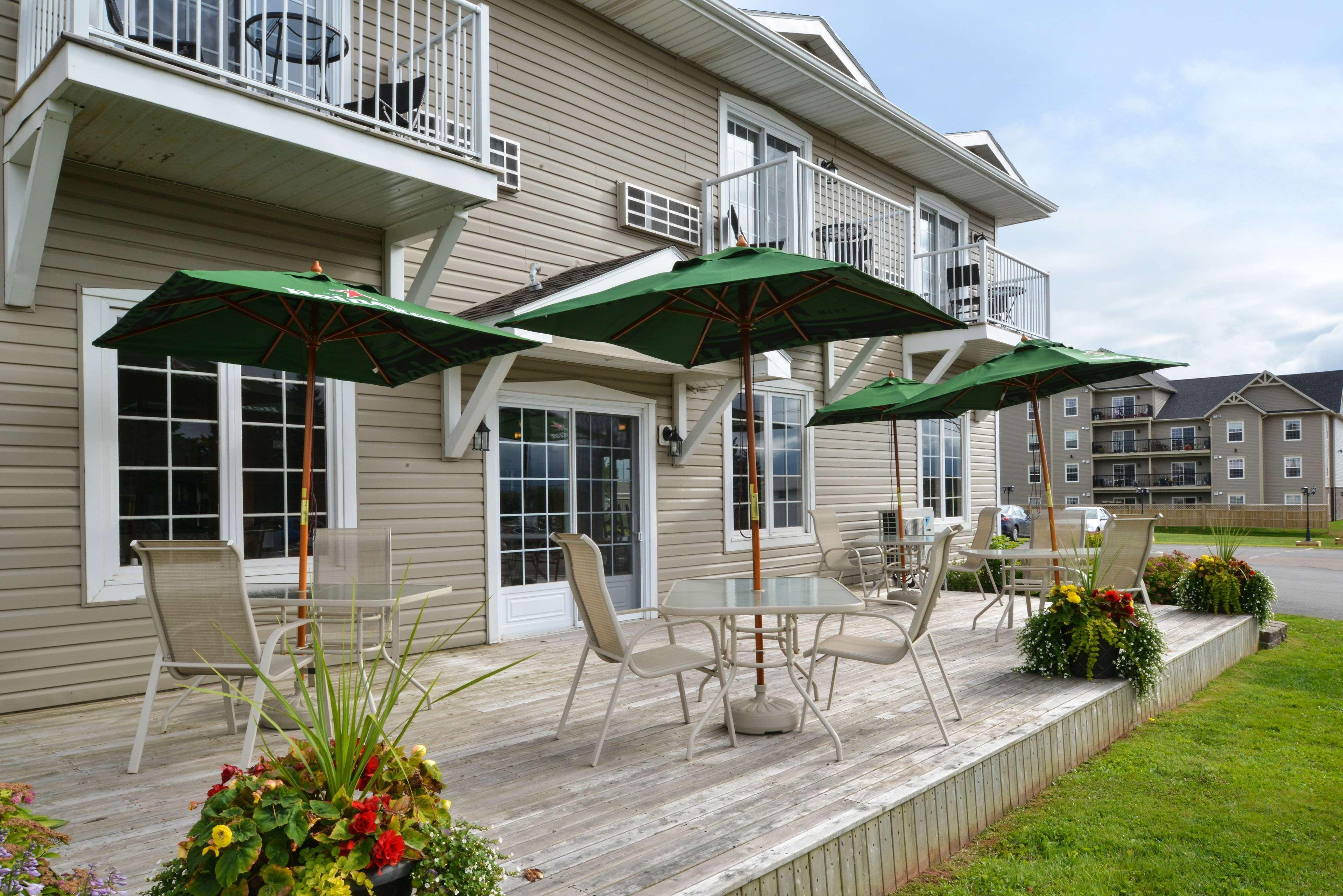 Canadas Best Value Inn & Suites-Charlottetown Exterior photo